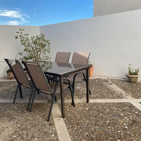 Casa Nuria, Haus Im Zentrum Von Pollensa, 10 Meter Von Der Calvario Treppe Entfernt, Fuer 6 Personen, Mit Wifi Und Klimaanlage, Hébergement de vacances Pollença