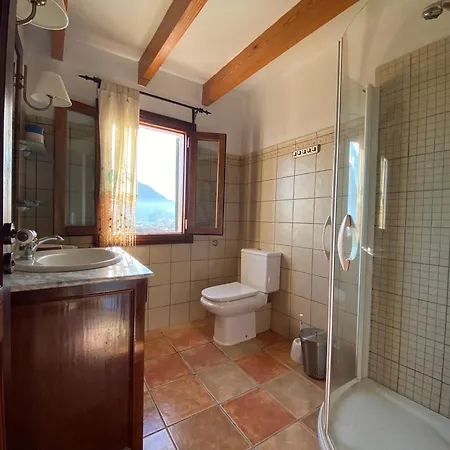 Holiday home Casa Nuria, Haus Im Zentrum Von Pollensa, 10 Meter Von Der Calvario Treppe Entfernt, Fuer 6 Personen, Mit Wifi Und Klimaanlage,