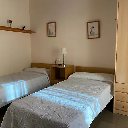 Casa Nuria, Haus Im Zentrum Von Pollensa, 10 Meter Von Der Calvario Treppe Entfernt, Fuer 6 Personen, Mit Wifi Und Klimaanlage, Holiday home Pollenca