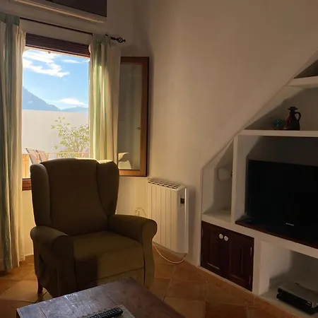 Casa Nuria, Haus Im Zentrum Von Pollensa, 10 Meter Von Der Calvario Treppe Entfernt, Fuer 6 Personen, Mit Wifi Und Klimaanlage, Holiday home
